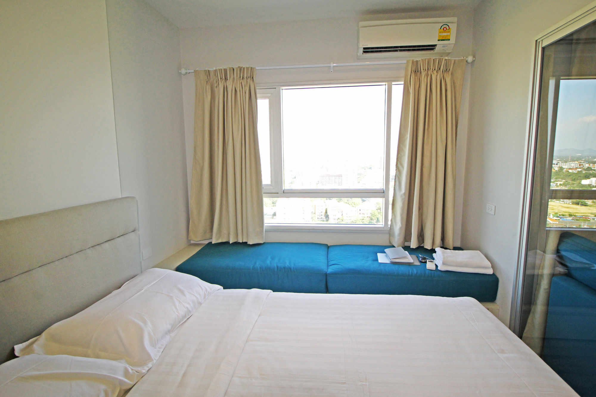 Centric Sea By Pattaya Holiday Bang Lamung Luaran gambar